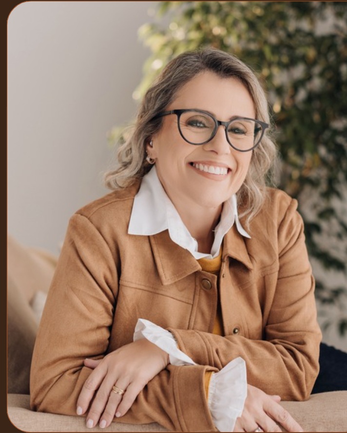 Bethania Saraiva em seu consultório